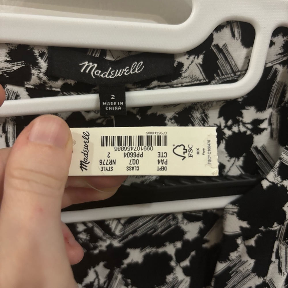 Madewell Button-Front Blouson Mini Shirtdress in Floral Crepe - Picture 5 of 9